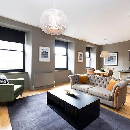 Joivy Luxury 2Br Home On George Street Edinburgh Buitenkant foto