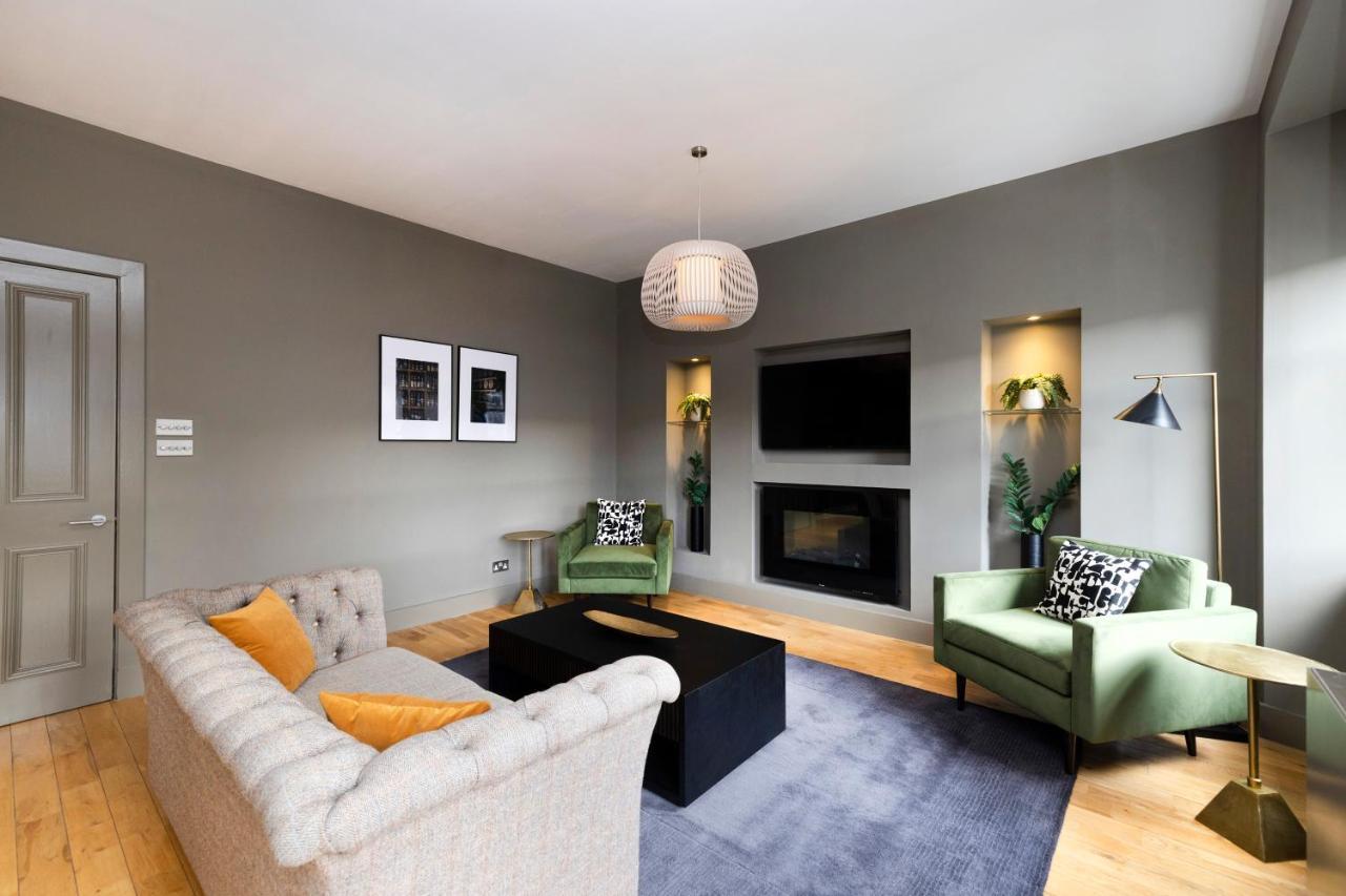 Joivy Luxury 2Br Home On George Street Edinburgh Buitenkant foto