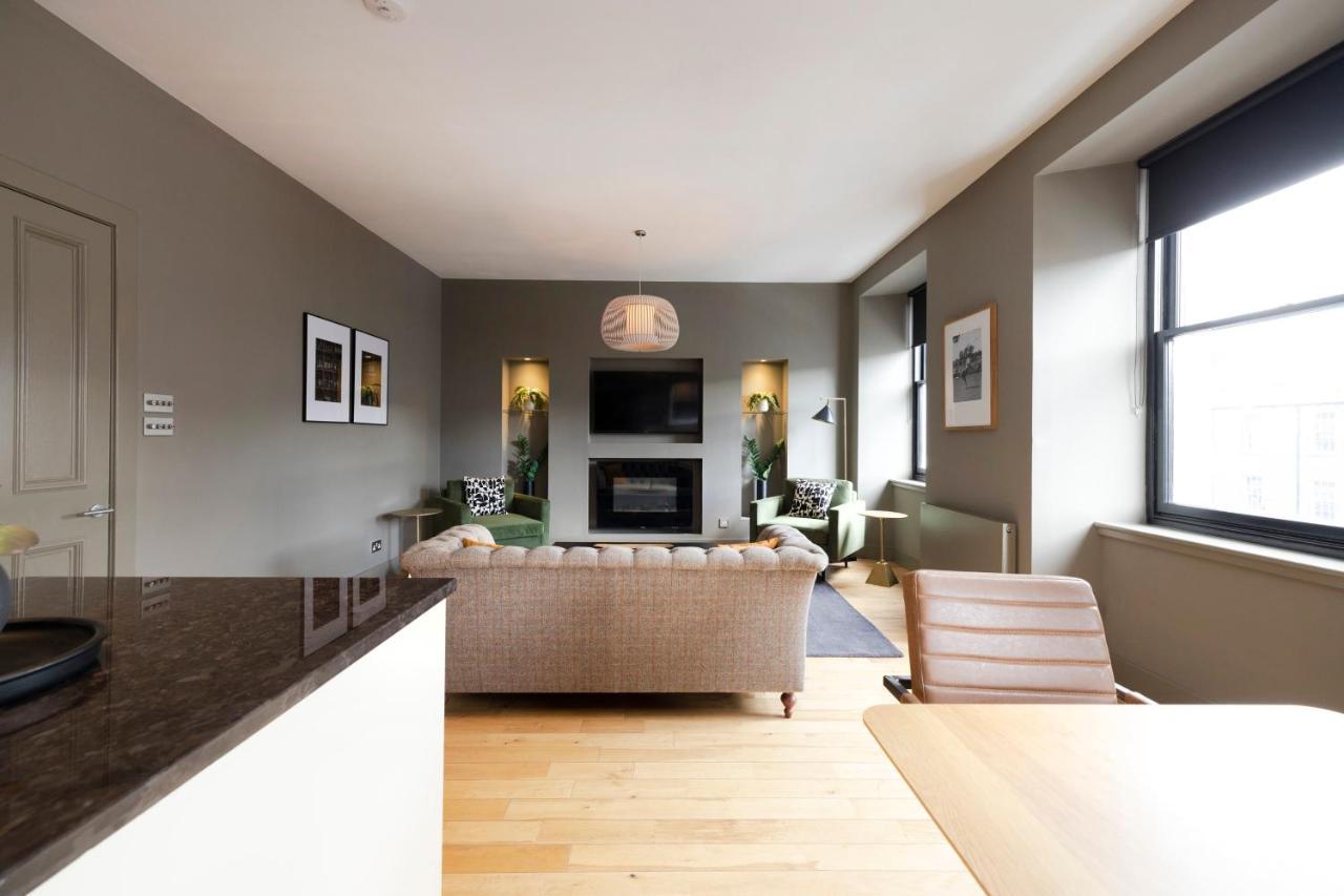 Joivy Luxury 2Br Home On George Street Edinburgh Buitenkant foto