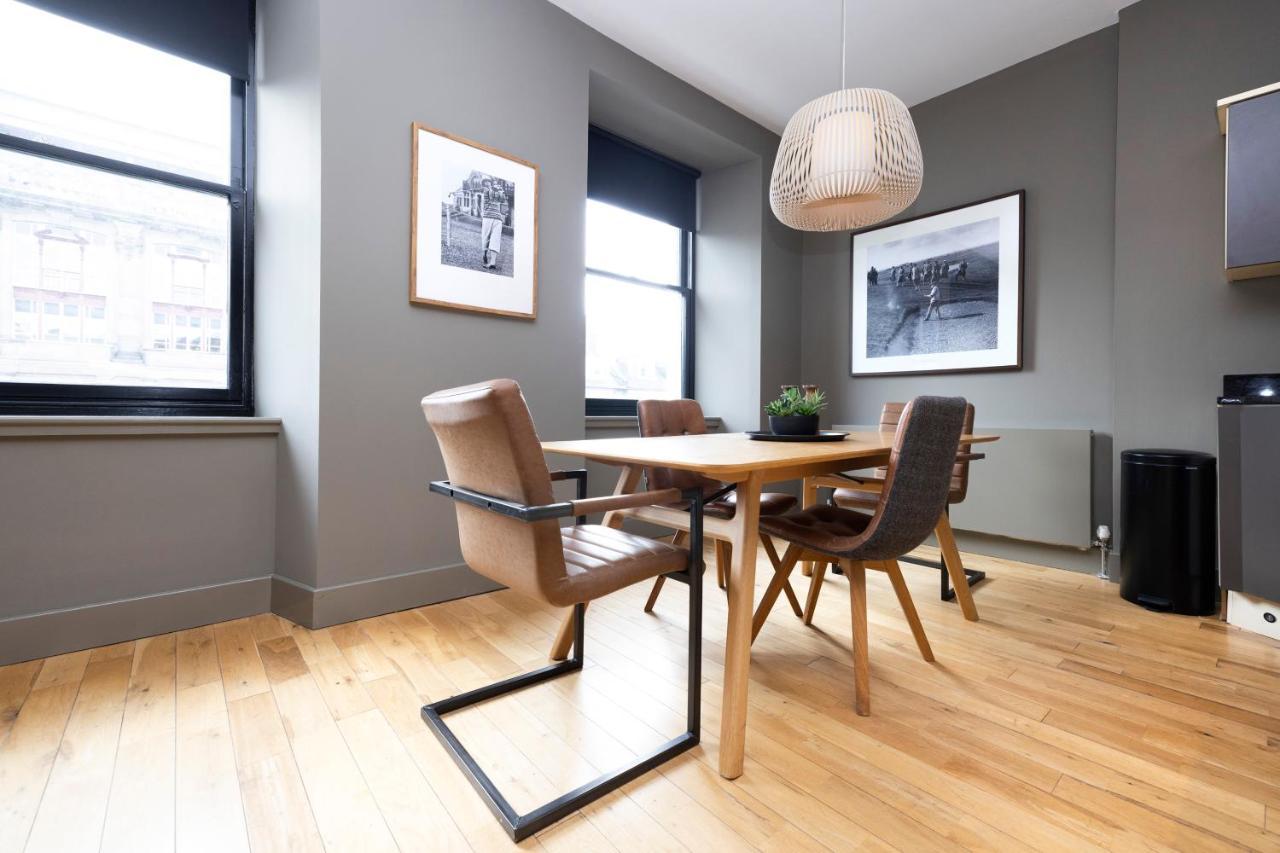 Joivy Luxury 2Br Home On George Street Edinburgh Buitenkant foto