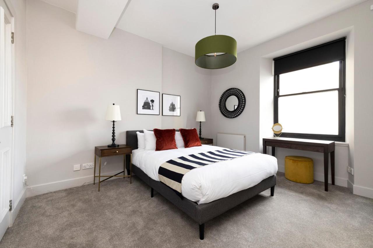 Joivy Luxury 2Br Home On George Street Edinburgh Buitenkant foto