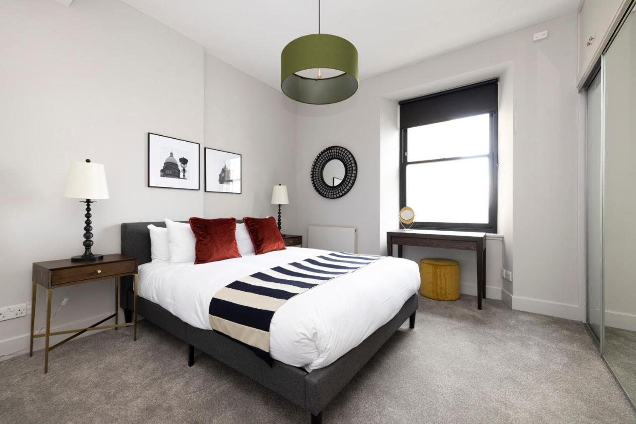 Joivy Luxury 2Br Home On George Street Edinburgh Buitenkant foto